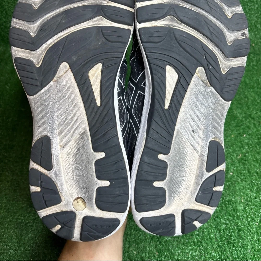 ASICS Gel-Kayano 29 Women’s Size 10.5 Black White Athletic Running Shoes‎